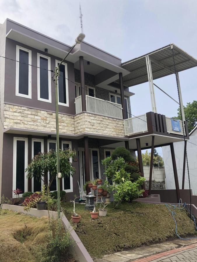 Villa Kusuma Hill A8 Batu  Εξωτερικό φωτογραφία