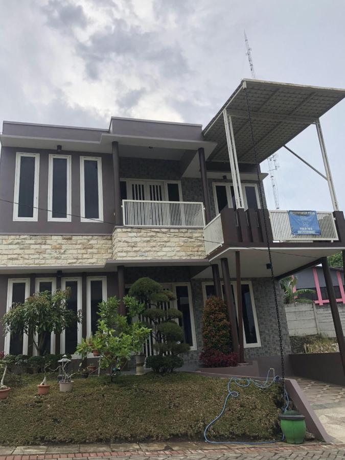 Villa Kusuma Hill A8 Batu  Εξωτερικό φωτογραφία