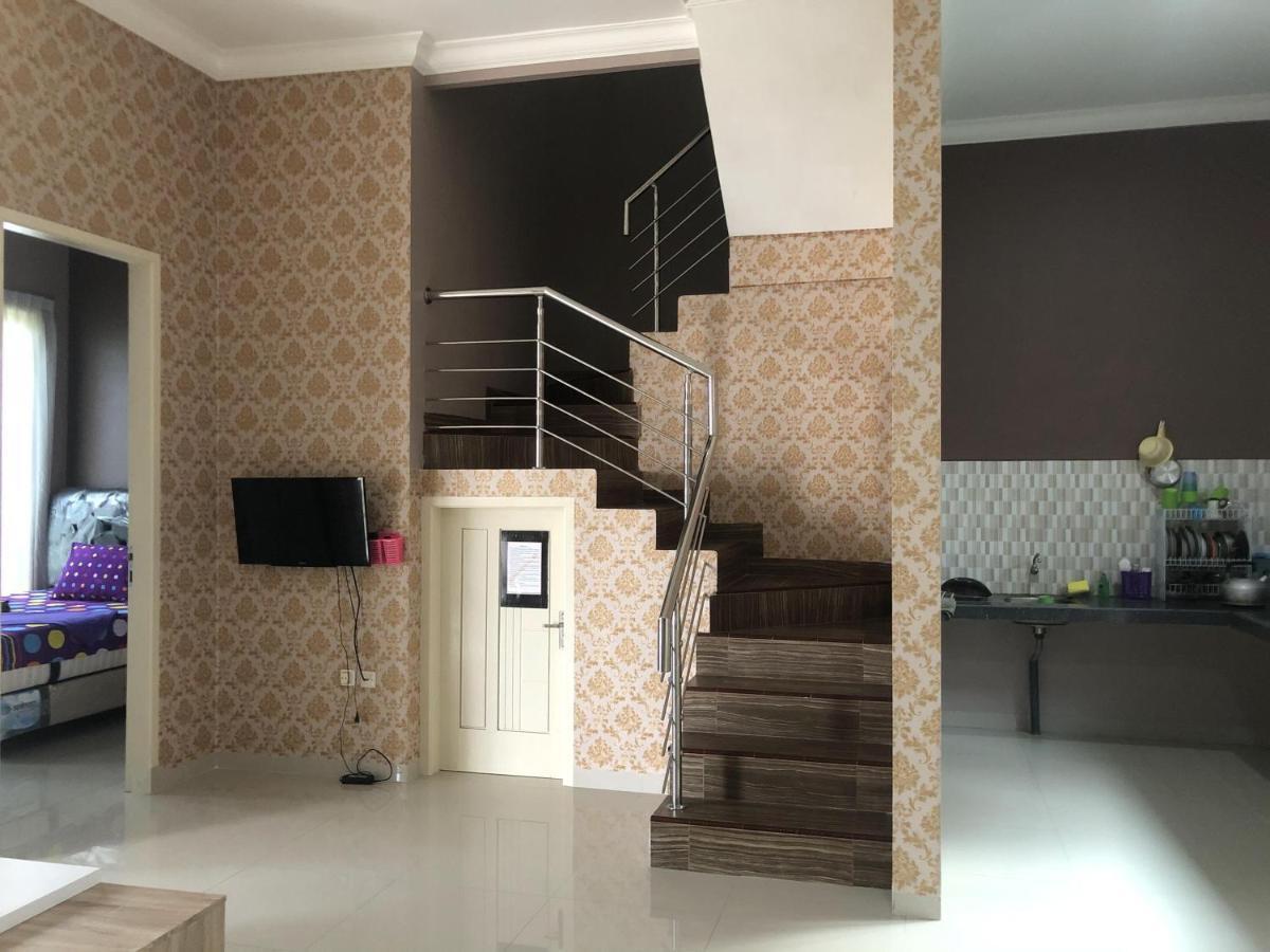 Villa Kusuma Hill A8 Batu  Εξωτερικό φωτογραφία