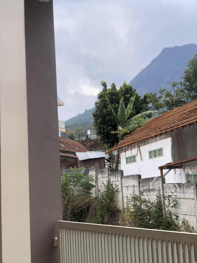 Villa Kusuma Hill A8 Batu  Εξωτερικό φωτογραφία